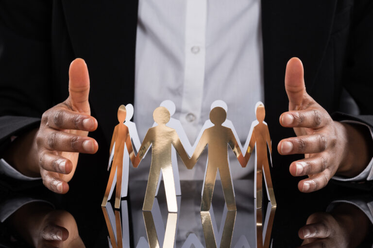 Aunque la economía ha mejorado este trimestre, falta mucho para una recuoeración plena. Oficinas Familiares: Rodrigo Besoy Sánchez