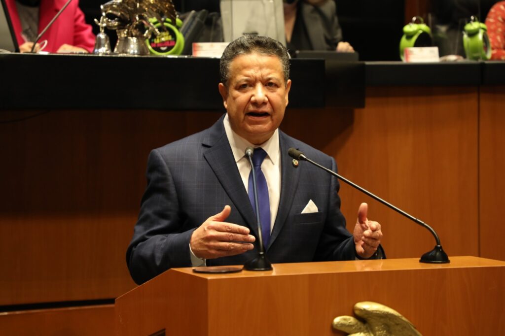 Senador Menchaca Salazar en la Cámara de Diputados