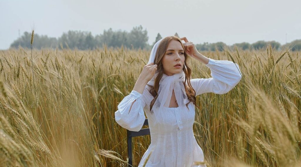 La casa de moda danesa Ganni ha presentado este martes 27 de junio en la Global Fashion Summit de Copenhague una nueva fibra de celulosa.