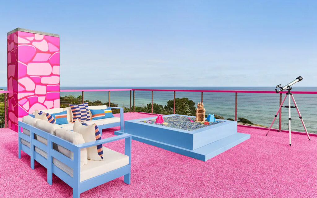 Airbnb se une al estreno de Barbie con estancias gratis