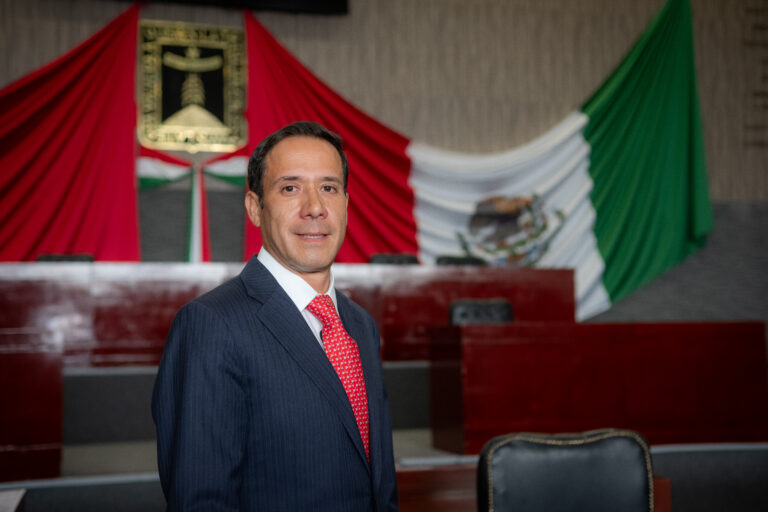 Eliasib Polanco Saldívar señala que los libros de la SEP incumplen con Ley General de Educación