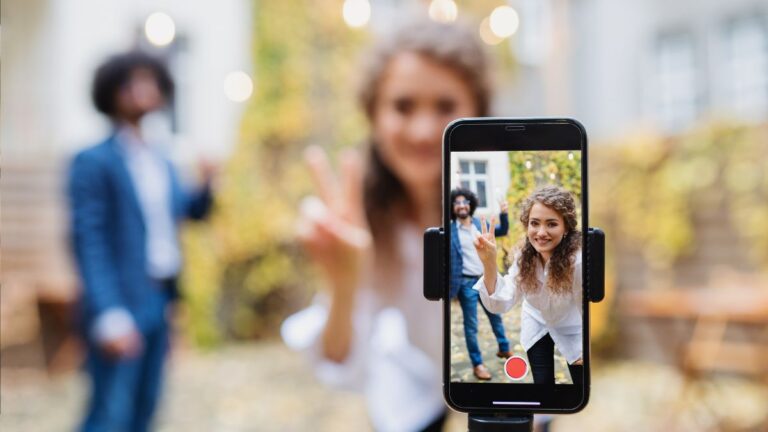 Estrategia para triunfar es el uso de hashtags en Tik Tok