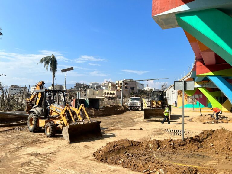 Gobierno de Guerrero reaperturan al menos 21 vialidades en Acapulco