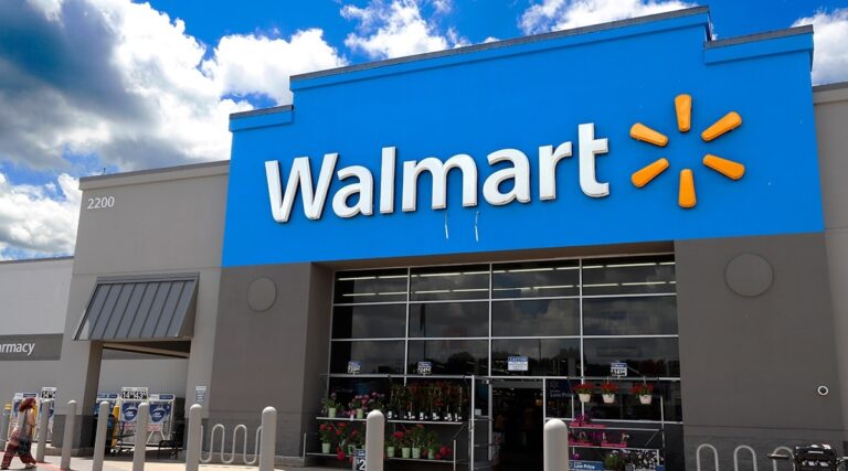 Cofece va contra Walmart por presunto monopolio