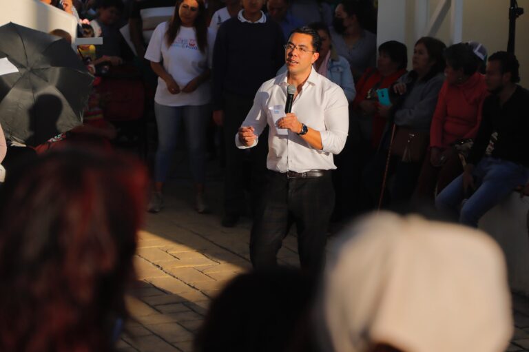 Felifer Macías Olvera: La participación ciudadana emerge como pilar fundamental