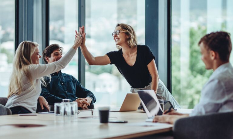 Escampa: Mujeres empresarias deben tener acceso a créditos