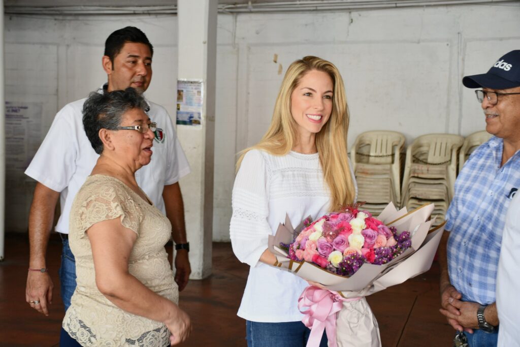 Trabajadores veracruzanos modelan una sociedad moderna, según Patricia Lobeira Rodríguez