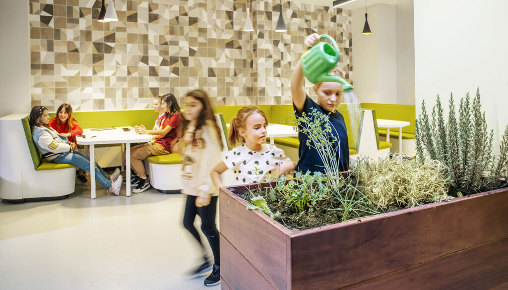 AJEMEX fortalece educación innovadora junto a Eco Urban