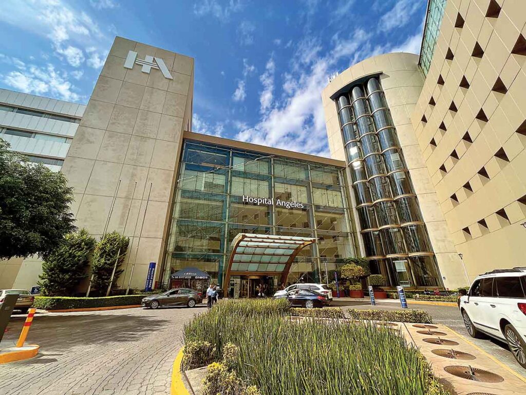 Hospital Ángeles aumentará 50% su capacidad en Puebla; termina cuarta torre