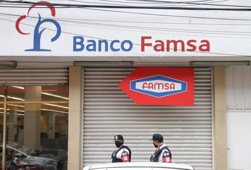 Vinculan a proceso a integrantes del Consejo de Administración de Banco Famsa