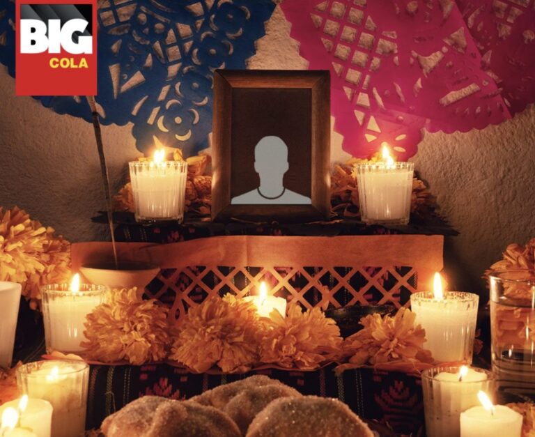 Big Cola presente junto a elementos del Día de Muertos que reflejan la conexión cultural de la marca.