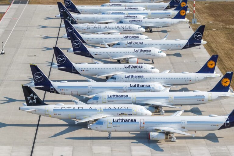 Lufthansa anuncia recorte de empleos administrativos en 2025 para mejorar rentabilidad y fortalecer su competitividad global
