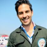 Forbes incluyó en su listado de líderes empresariales de América Latina 2025 a Víctor González Herrera, CEO de Farmacias Similares.