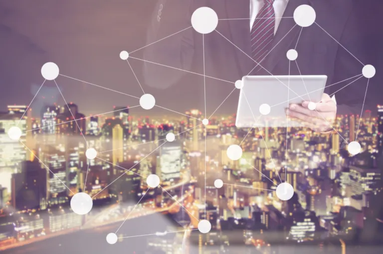 Alexis Nickin Gaxiola analiza tendencias Fintech y transformación digital financiera.