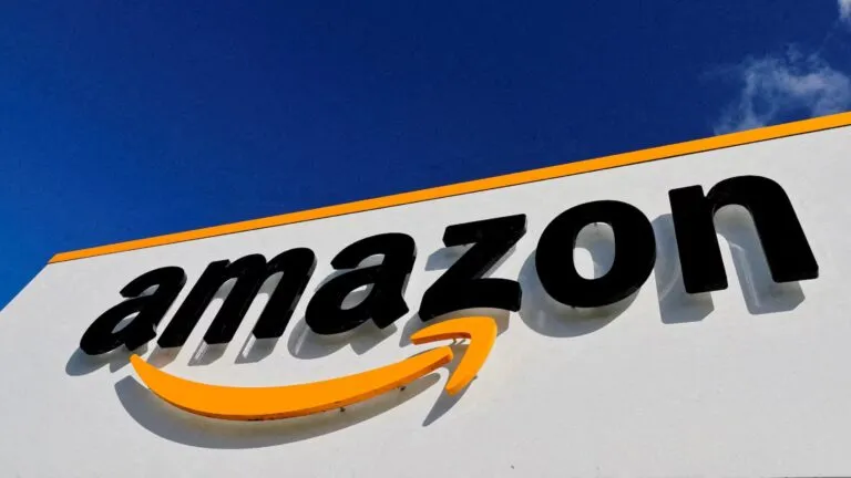 Aranceles impactan precios en Amazon mientras vendedores ajustan costos en el comercio electrónico