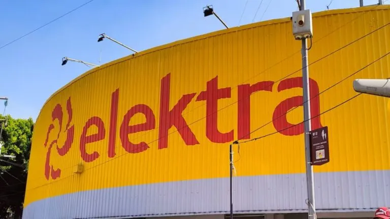 Elektra apoya el regreso a clases con préstamos accesibles para cubrir gastos escolares en México