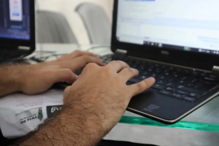 Docentes mexicanos usando tecnología en el aula para mejorar la educación