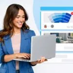 profesionales mexicanos trabajando en un entorno híbrido con interacción digital y presencial reforzando cultura empresarial híbrida