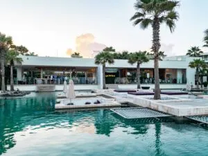 Empresarios mexicanos analizan casos de fraude en tiempo compartido y sanciones internacionales