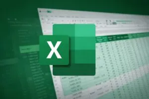 Logo de Excel sobre una hoja de cálculo, representando el uso de datos en empresas españolas