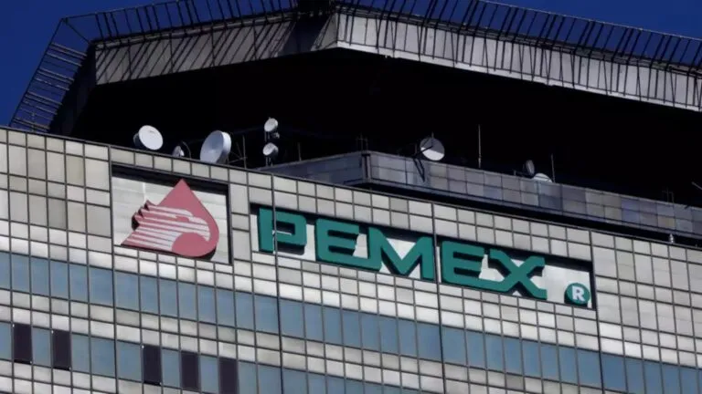 Pemex aumenta el procesamiento de crudo en refinerías mexicanas para fortalecer la soberanía energética