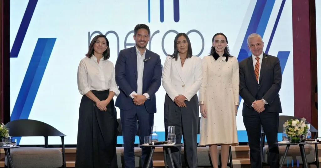 Merco México reconoció al empresario mexicano Víctor González Herrera, CEO de Farmacias Similares, con el premio Líder Empresarial 2025.