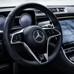 Conductores en Estados Unidos cuestionan botones Mercedes táctiles por seguridad y usabilidad en autos modernos