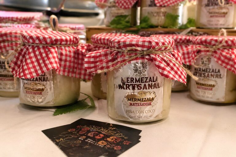 Emprendimiento en Jalisco con producción de mermeladas artesanales e innovación agroindustrial mexicana