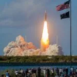 Artemis II en misión orbital probando sistemas antes del viaje hacia la Luna