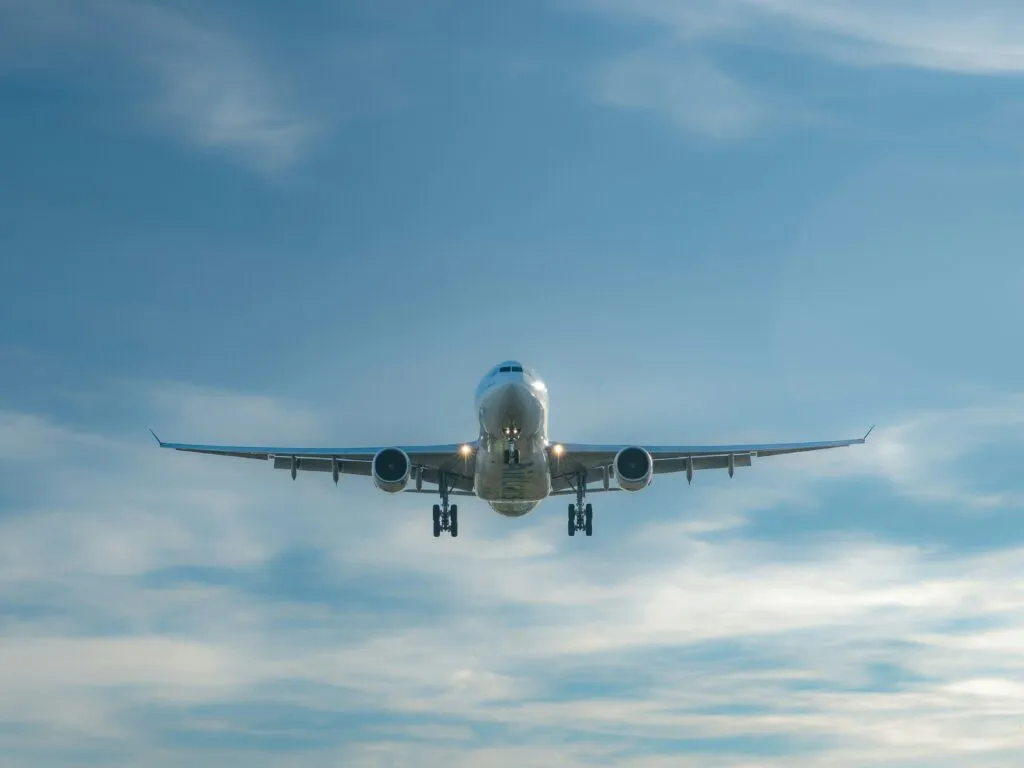 Aerolíneas mexicanas enfrentan quiebra por altos costos y modelos débiles en México