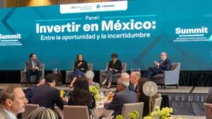 Banco Azteca participa en debate sobre nearshoring, competitividad e incertidumbre jurídica en México