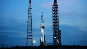 Blue Origin enfrenta retrasos tras la explosión de un cohete New Glenn vinculado a misiones lunares de la NASA