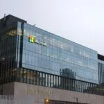 Microsoft impulsa compra de créditos de carbono para compensar expansión de inteligencia artificial