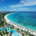 Cancún fortalece su papel como hub de negocios turísticos con conectividad internacional e infraestructura empresarial