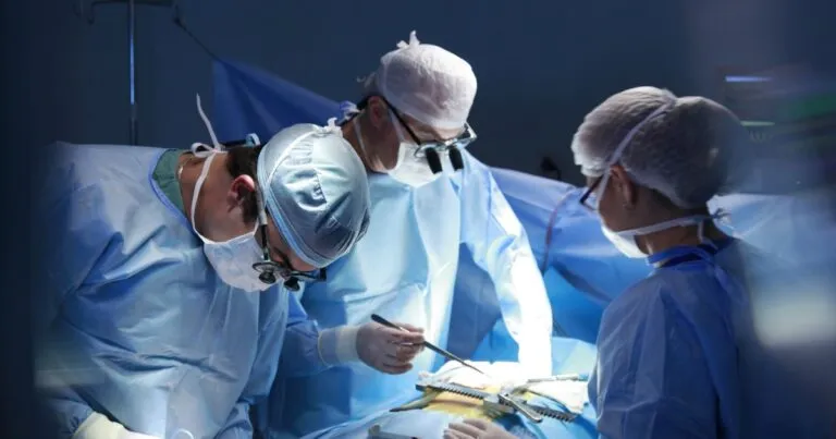 Cumple DIMAQ rol clave en sector salud de México.