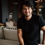 Arquitecto de ecosistemas digitales liderando innovación, colaboración y crecimiento empresarial con tecnología en México.