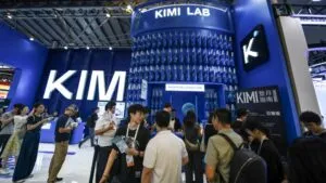 Kimi K3 impulsa la competencia en inteligencia artificial con un modelo abierto