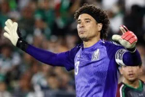 Porteros mexicanos con inversiones y empresas fuera del futbol en México.