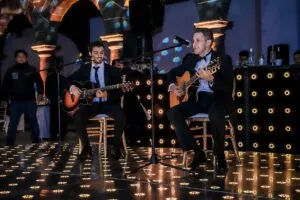 Escenario de Versus Contrafestival con bandas de música independiente en la Ciudad de México