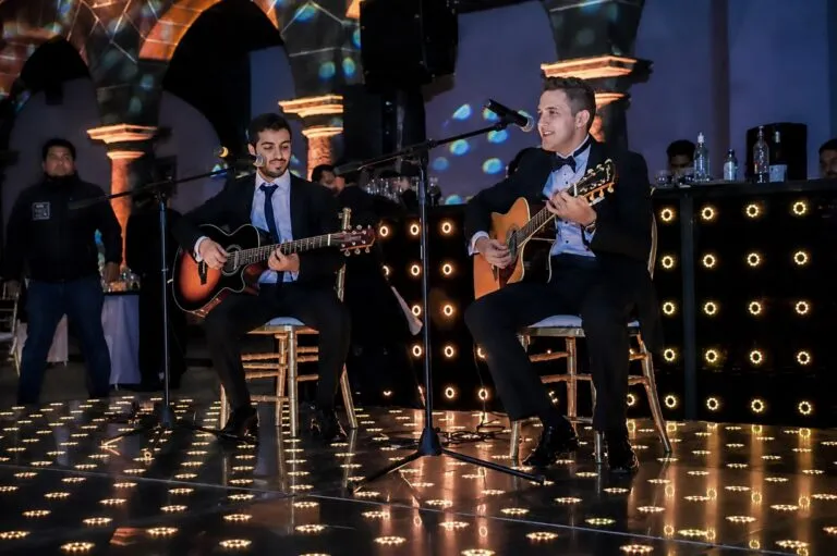 Escenario de Versus Contrafestival con bandas de música independiente en la Ciudad de México