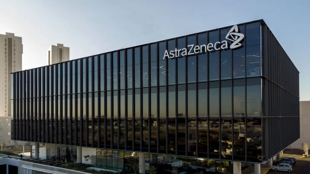 AstraZeneca negocia una posible fusión con Bristol Myers en la industria farmacéutica