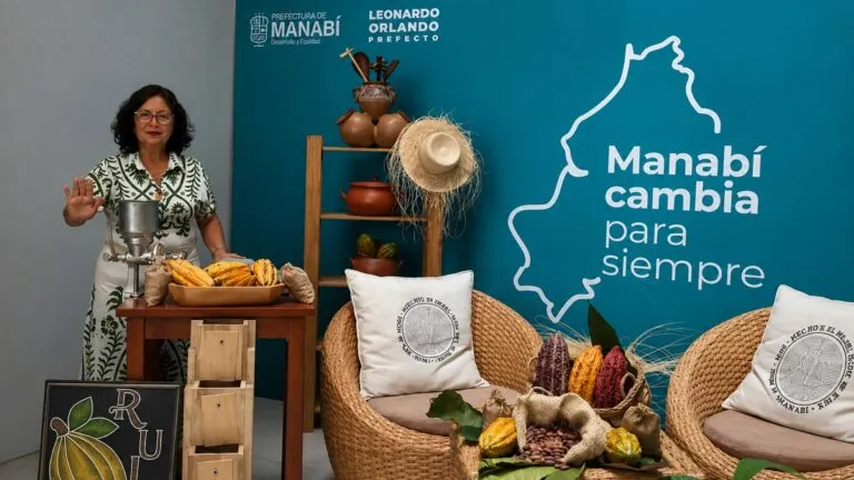 Cacao de Portoviejo impulsa chocolate artesanal, turismo y nuevas oportunidades para una productora de Manabí