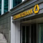 Commerzbank obtiene un beneficio récord mientras UniCredit incrementa su participación en el banco alemán.