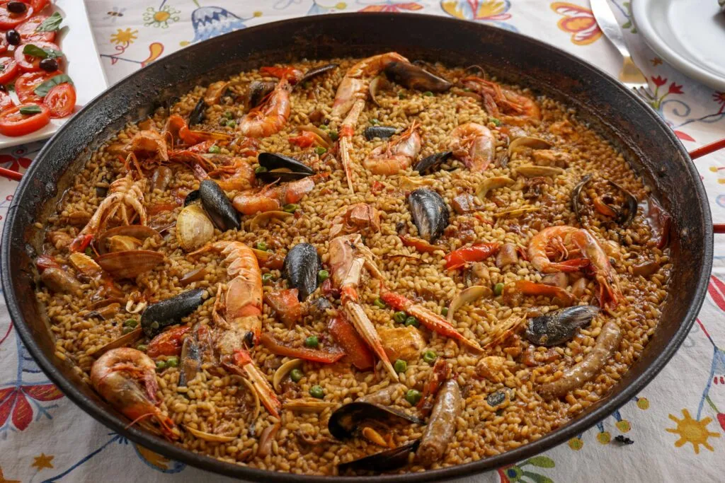 Concurso de paellas de Sa Coma en Andratx con gastronomía, creatividad, música y convivencia comunitaria