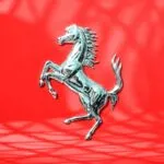Ferrari Luce, primer automóvil eléctrico de producción de Ferrari, preparado para su subasta durante Monterey Car Week.
