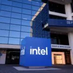 Intel prepara una oferta de acciones para financiar fábricas, maquinaria y oportunidades vinculadas con inteligencia artificial