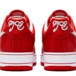 Nike Air Force 1 de Terror Squad en University Red vinculados con Fat Joe