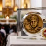 Reliquia de San Joselito durante una jornada de la comunidad católica en Nueva York dedicada al joven mártir mexicano