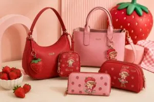 Cloe x Rosita Fresita llega a México con bolsos y accesorios que combinan nostalgia, diseño funcional y materiales veganos.