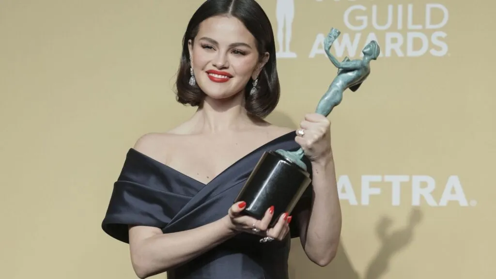 Selena Gómez enfrenta una demanda de inversores por presunto fraude relacionado con la startup de salud mental Wondermind